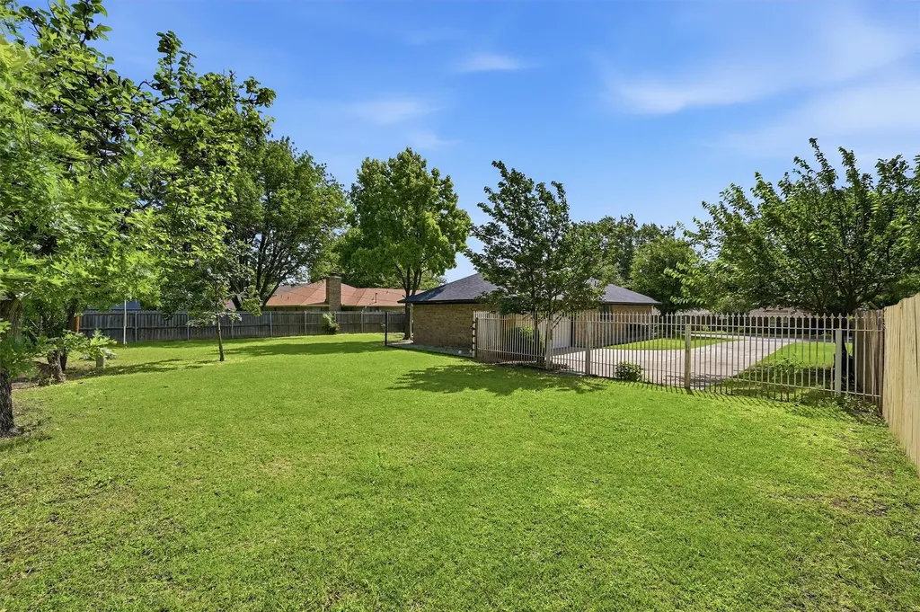3110 Normandy Drive Sherman TX 75090
