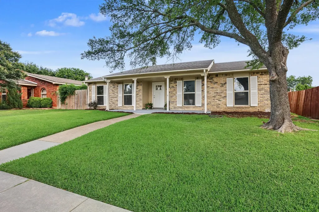 4909 N Colony Boulevard The Colony TX 75056
