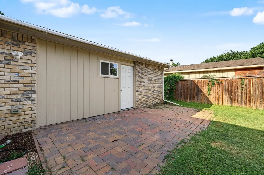 4909 N Colony Boulevard The Colony TX 75056