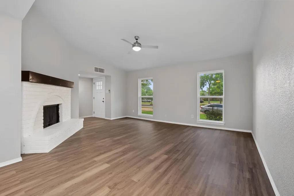 4909 N Colony Boulevard The Colony TX 75056