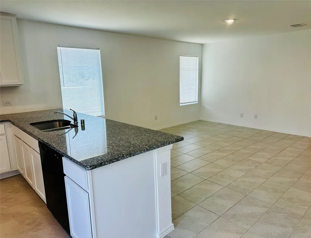 1275 Eclipse Lane Crandall TX 75114