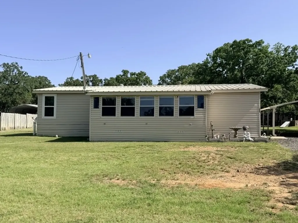 168 Catfish Trail Bowie TX 76230