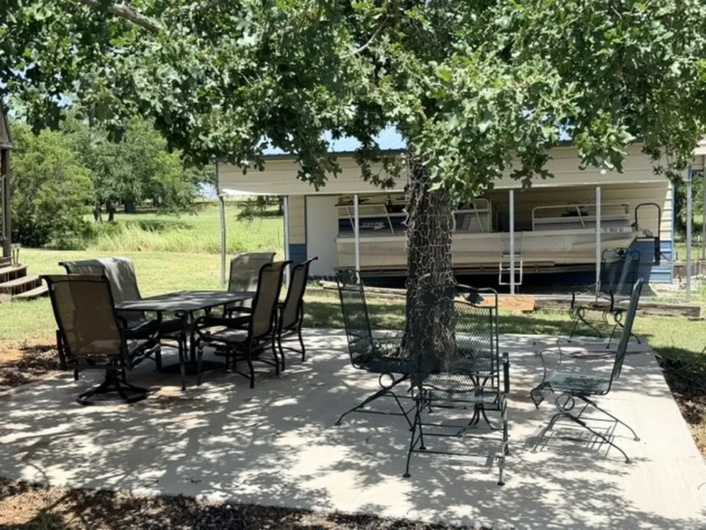 168 Catfish Trail Bowie TX 76230