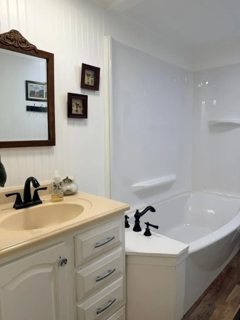 168 Catfish Trail Bowie TX 76230