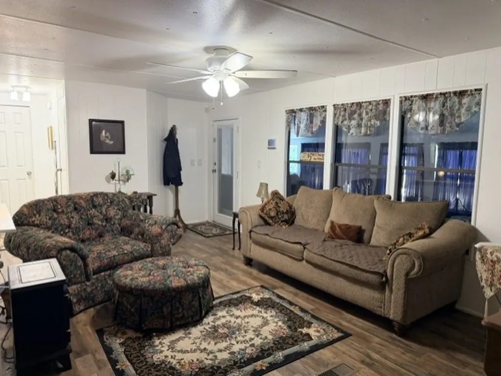168 Catfish Trail Bowie TX 76230