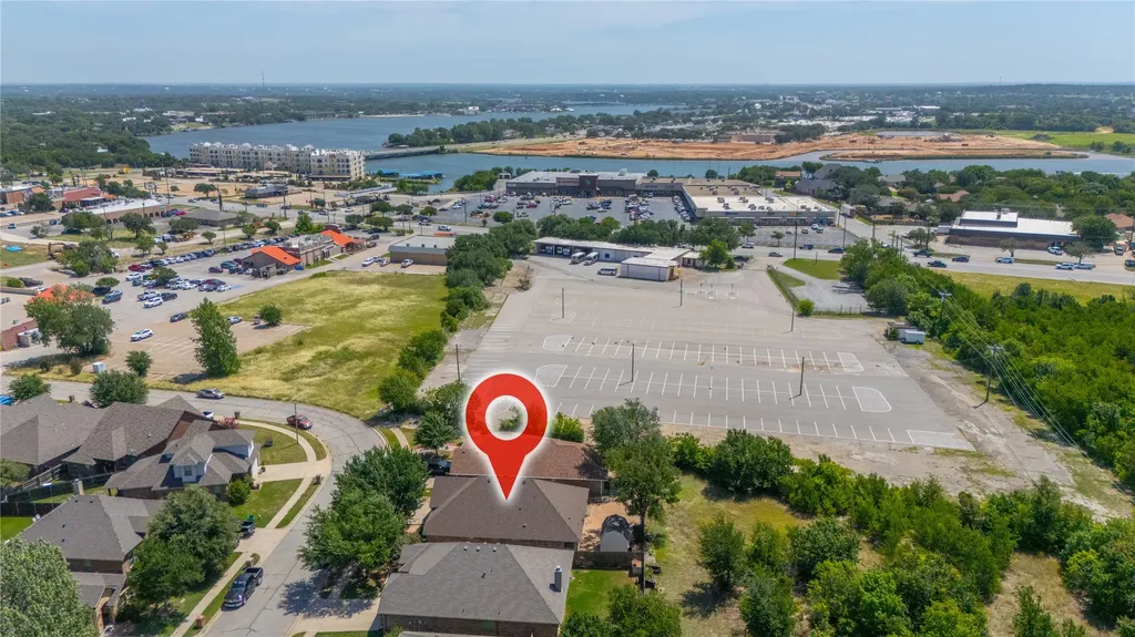 1321 Lauren Lane Granbury TX 76048