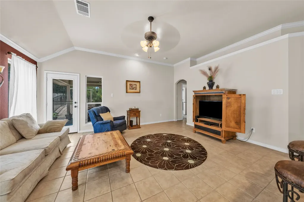 1321 Lauren Lane Granbury TX 76048