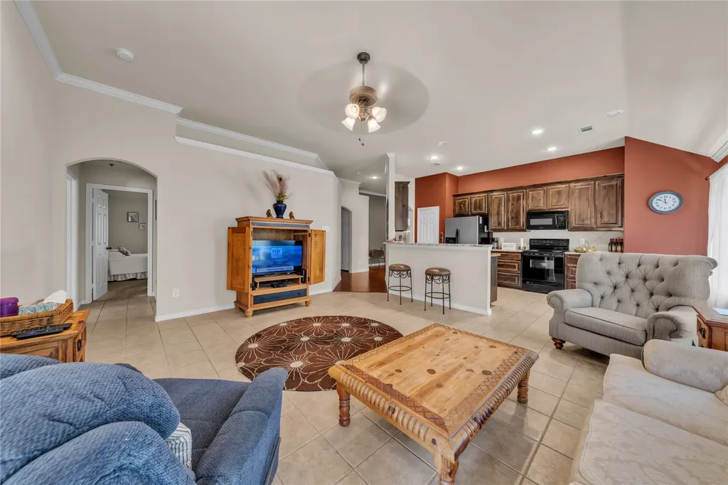 1321 Lauren Lane Granbury TX 76048