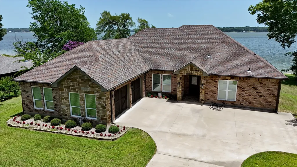 108 The Lee Way Gun Barrel City TX 75156