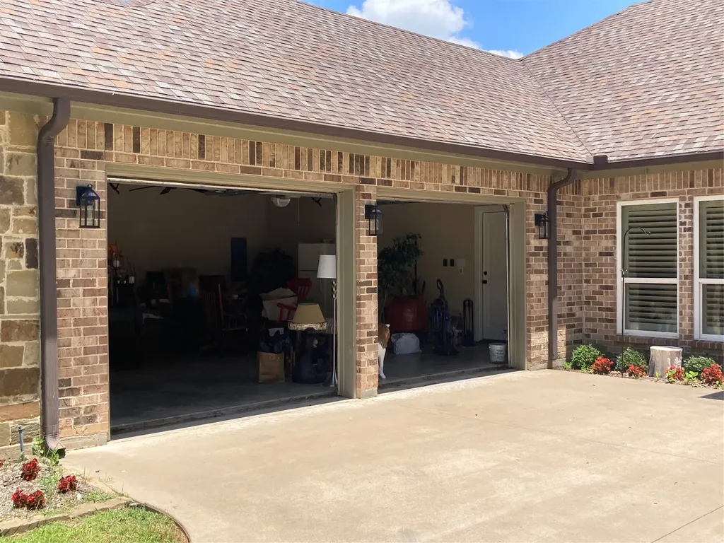 108 The Lee Way Gun Barrel City TX 75156