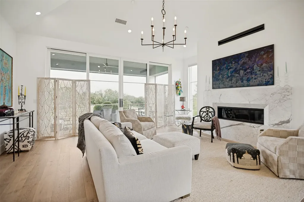 320 N O Connor Ridge Boulevard Irving TX 75038