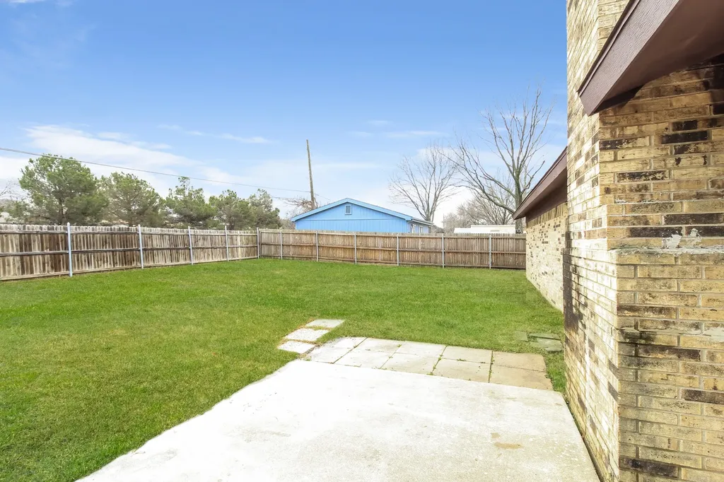 2509 E Williamsburg Manor Arlington TX 76014