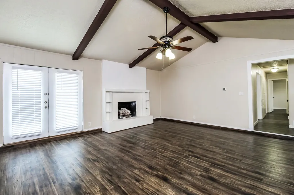 2509 E Williamsburg Manor Arlington TX 76014