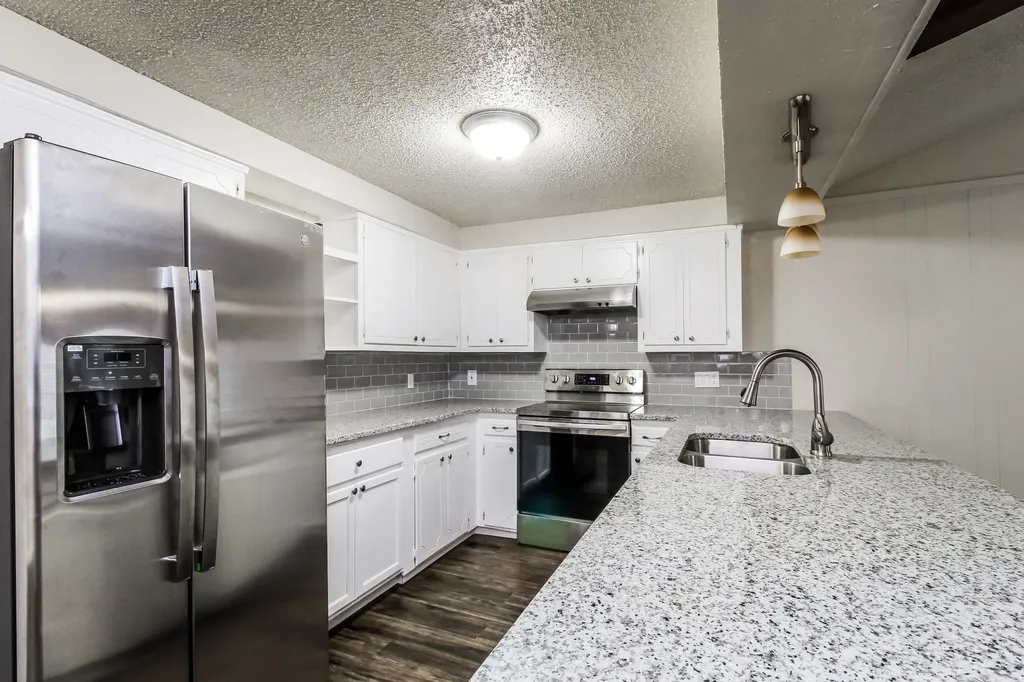 2509 E Williamsburg Manor Arlington TX 76014