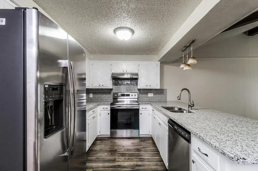 2509 E Williamsburg Manor Arlington TX 76014
