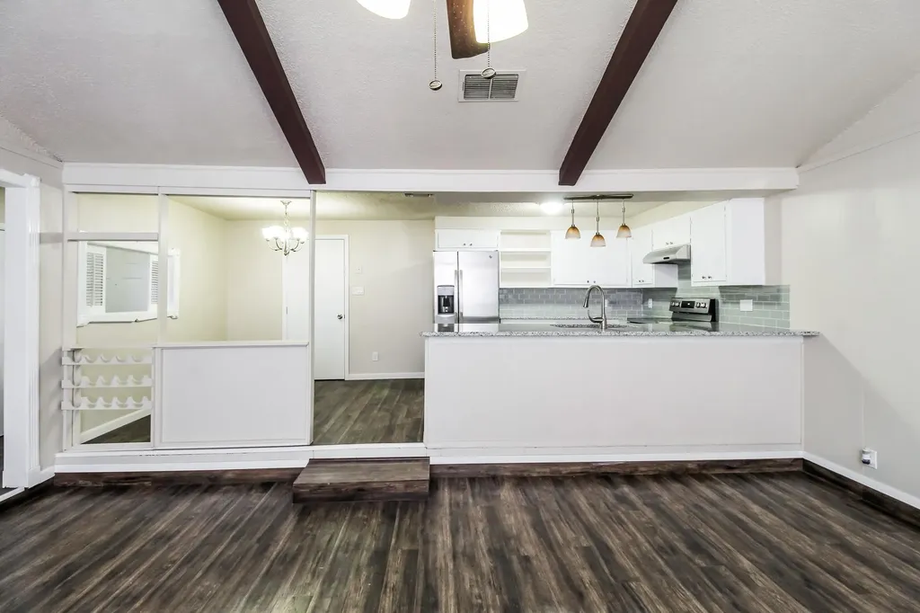 2509 E Williamsburg Manor Arlington TX 76014
