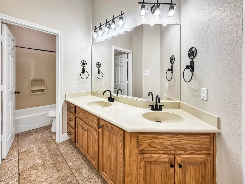 1008 Bosque Ridge Road Crawford TX 76638