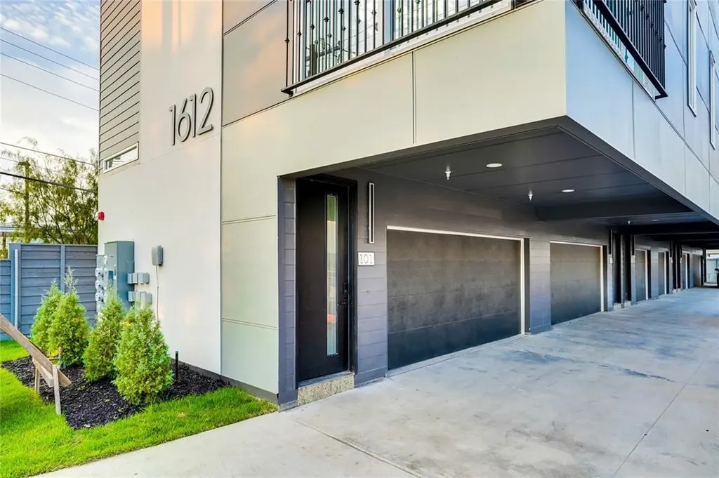 1612 Bennett Avenue Dallas TX 75206