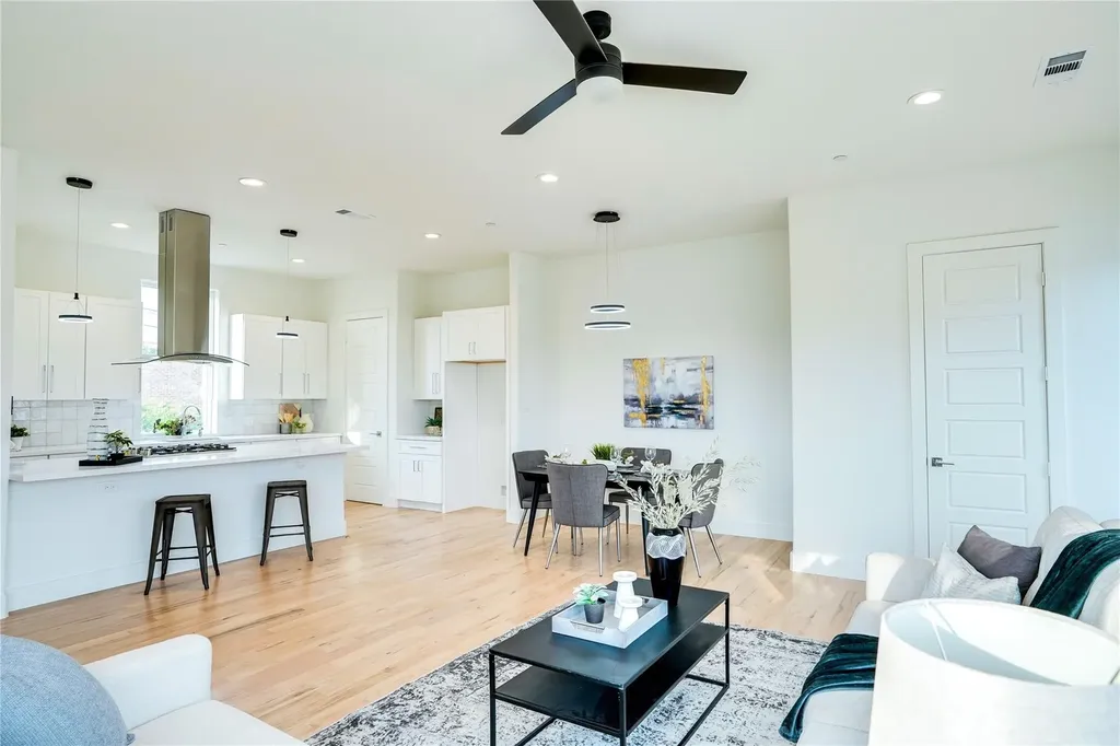 1612 Bennett Avenue Dallas TX 75206