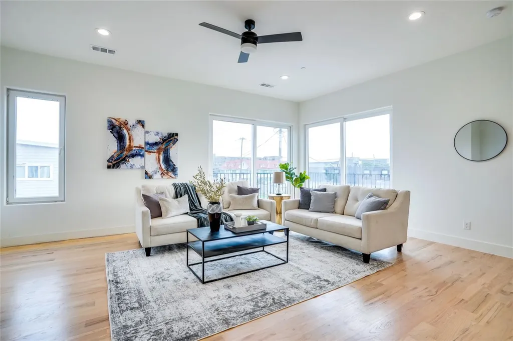 1612 Bennett Avenue Dallas TX 75206