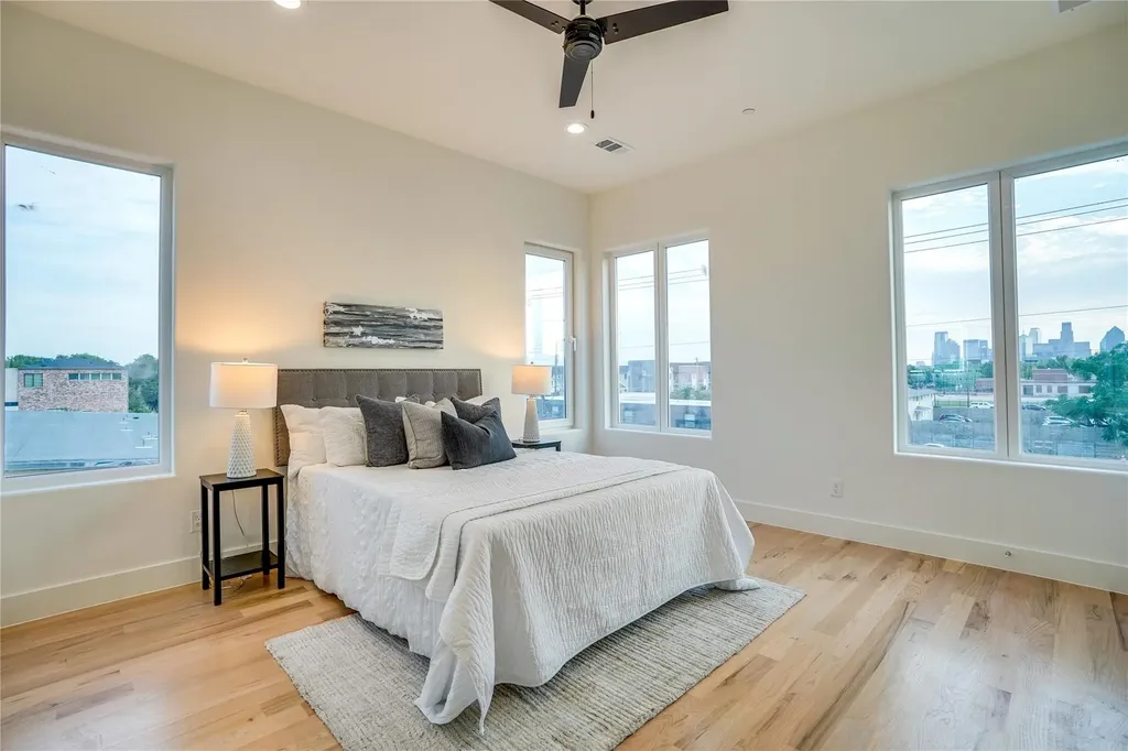1612 Bennett Avenue Dallas TX 75206