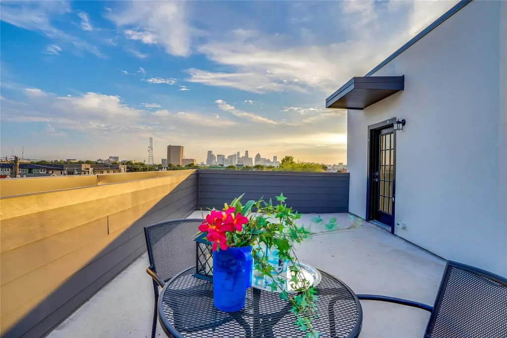 1612 Bennett Avenue Dallas TX 75206
