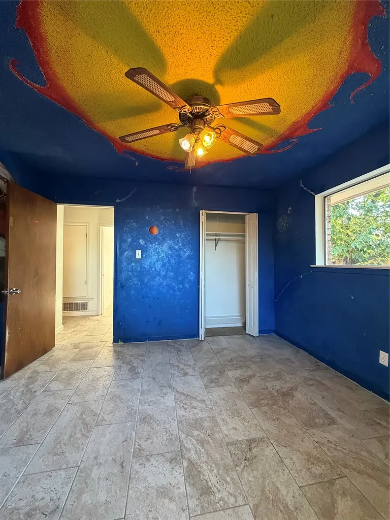 2406 W Broadview Street Greenville TX 75402