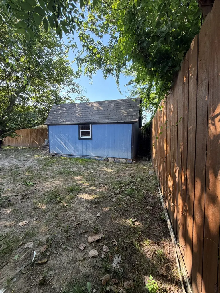 2406 W Broadview Street Greenville TX 75402
