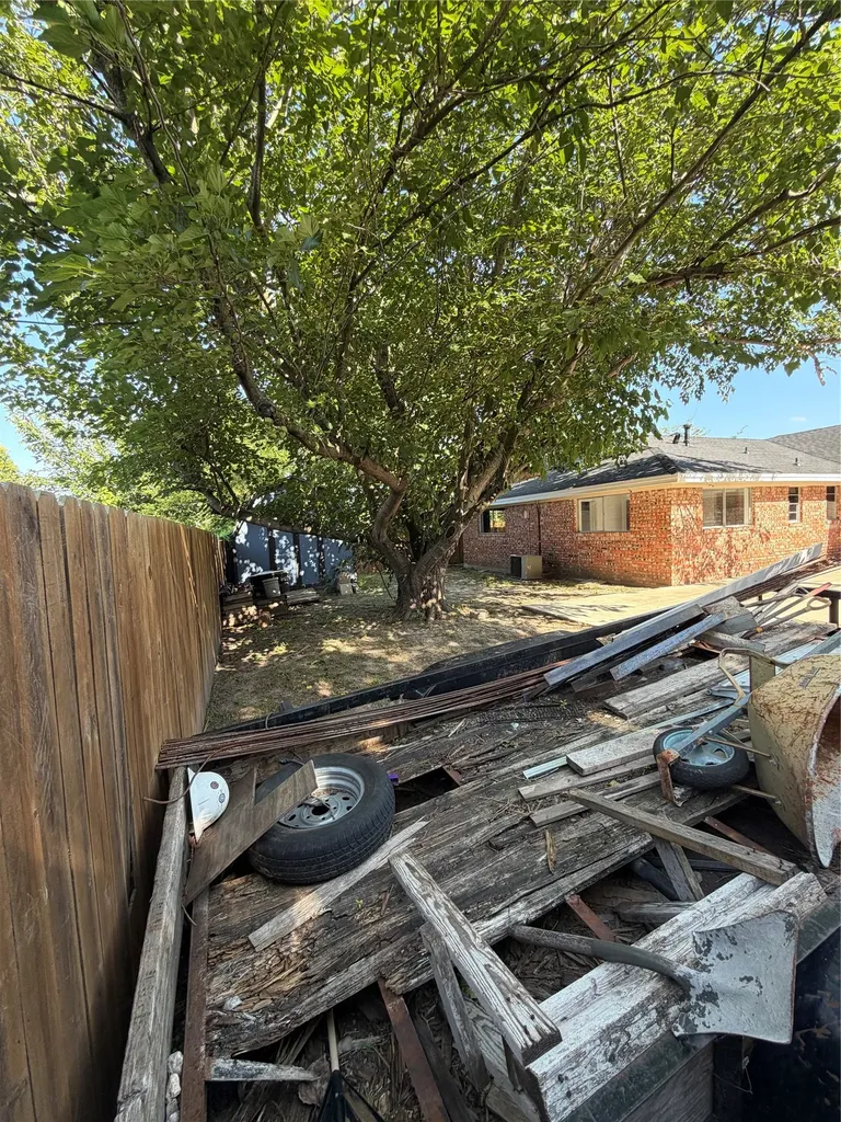 2406 W Broadview Street Greenville TX 75402