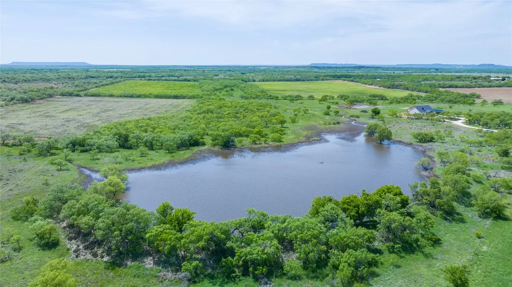 7416B Highway 84 Lawn TX 79530