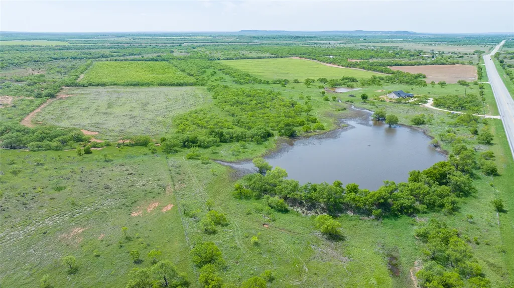 7416B Highway 84 Lawn TX 79530