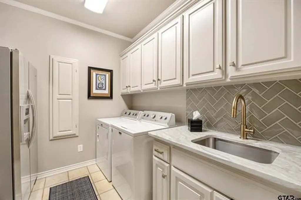 1413 Holly Creek Drive Tyler TX 75703