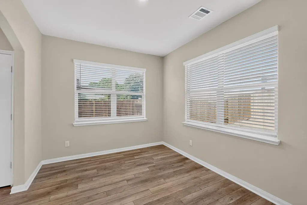 504 Cross Ridge Circle N Fort Worth TX 76120