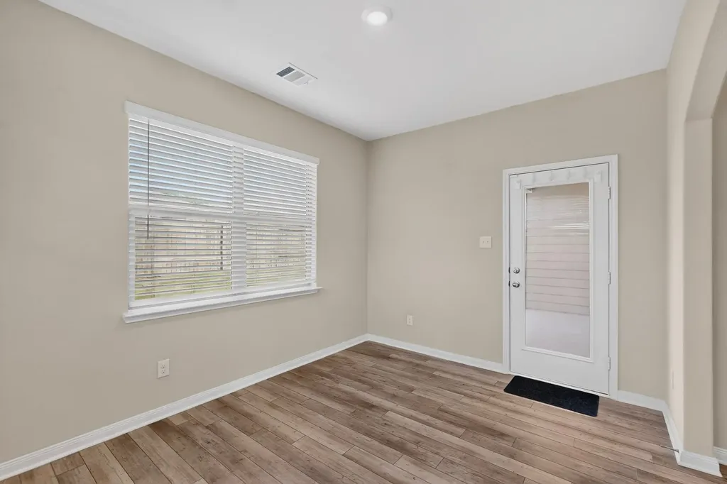 504 Cross Ridge Circle N Fort Worth TX 76120