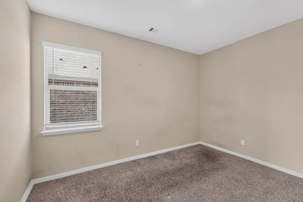504 Cross Ridge Circle N Fort Worth TX 76120