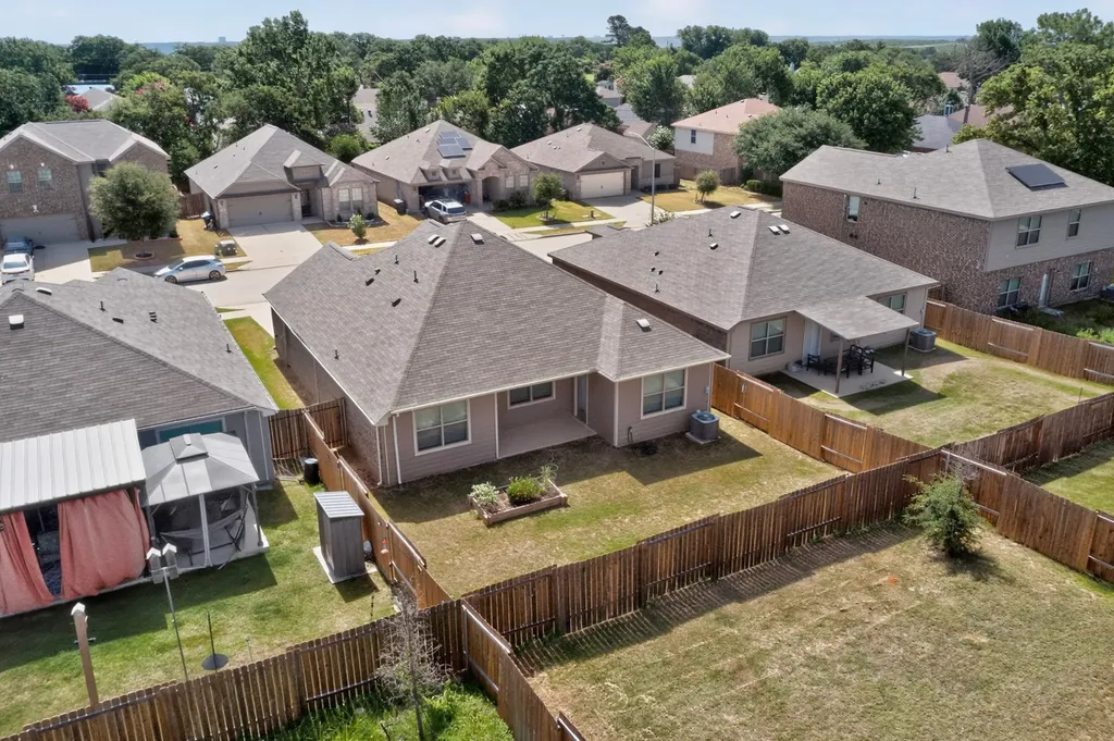 504 Cross Ridge Circle N Fort Worth TX 76120