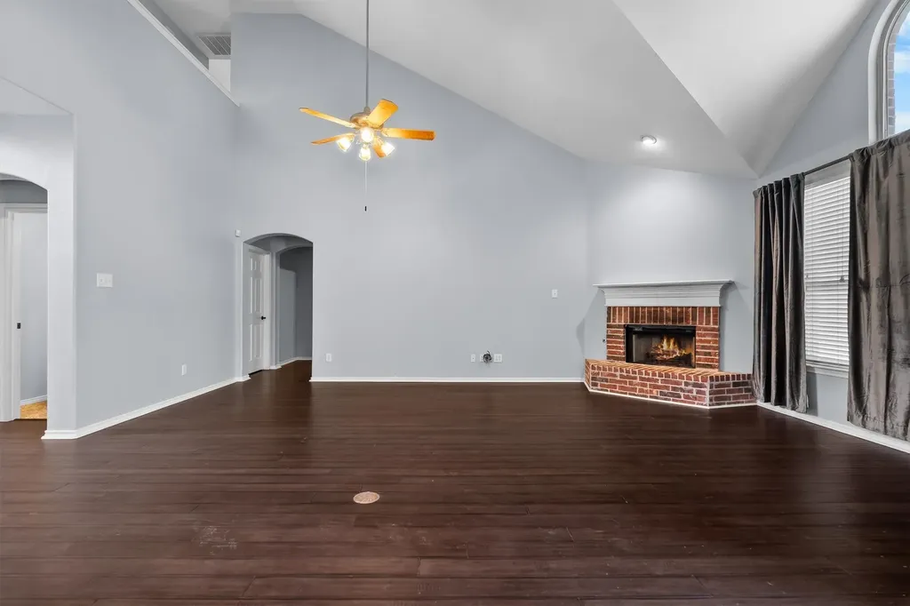 3701 Emerald Park Court Corinth TX 76208