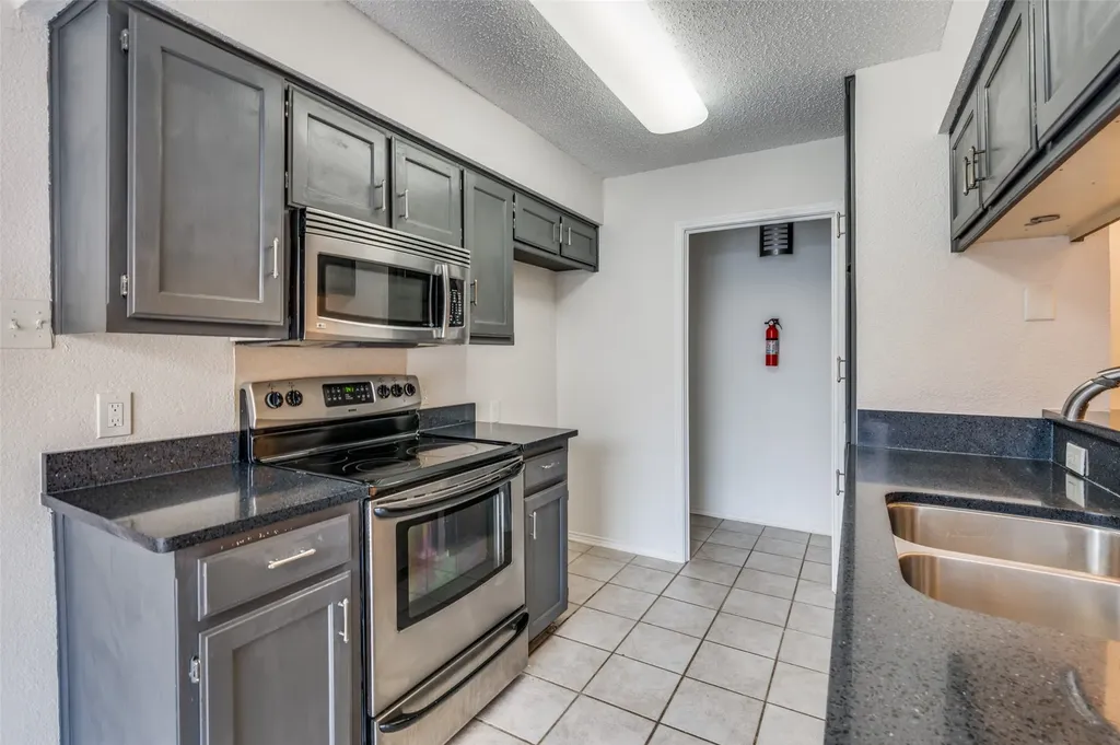 6913 Sierr Drive North Richland Hills TX 76180