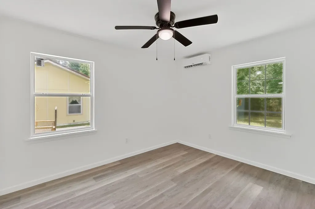 327 Randolph Street Lone Star TX 75668