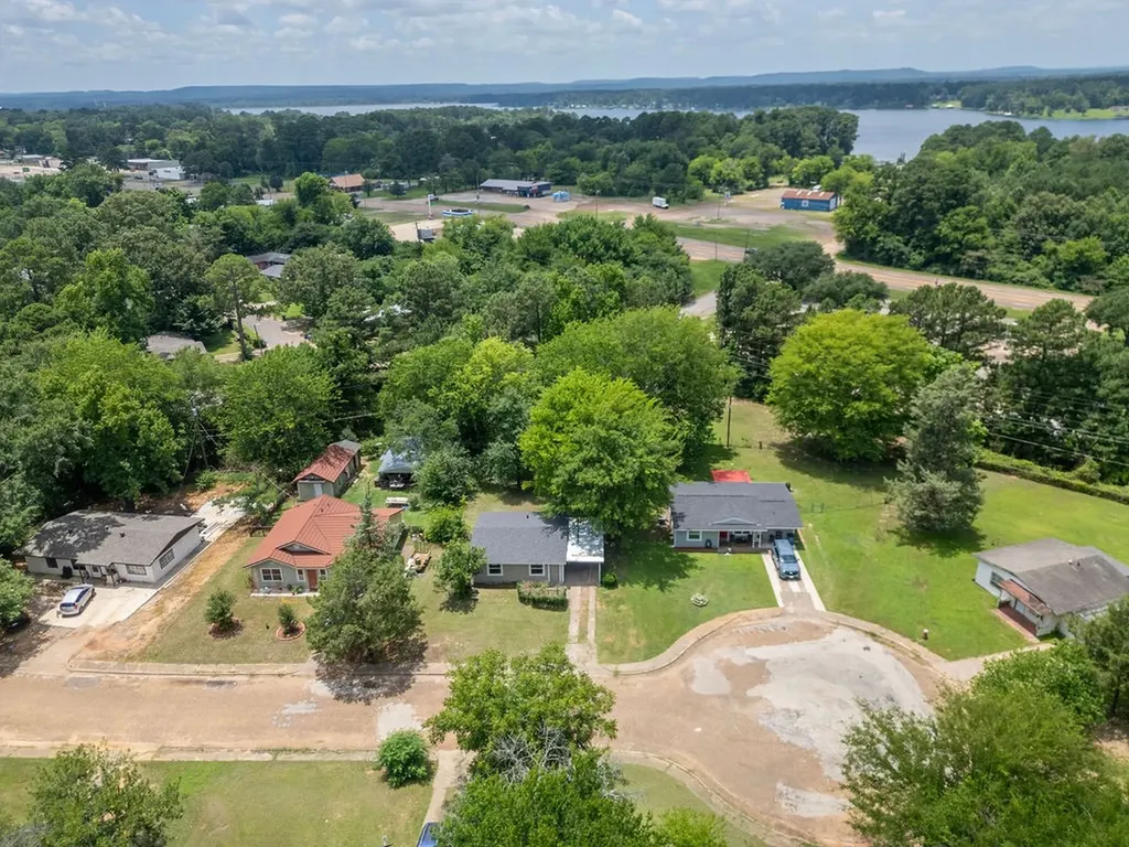 327 Randolph Street Lone Star TX 75668