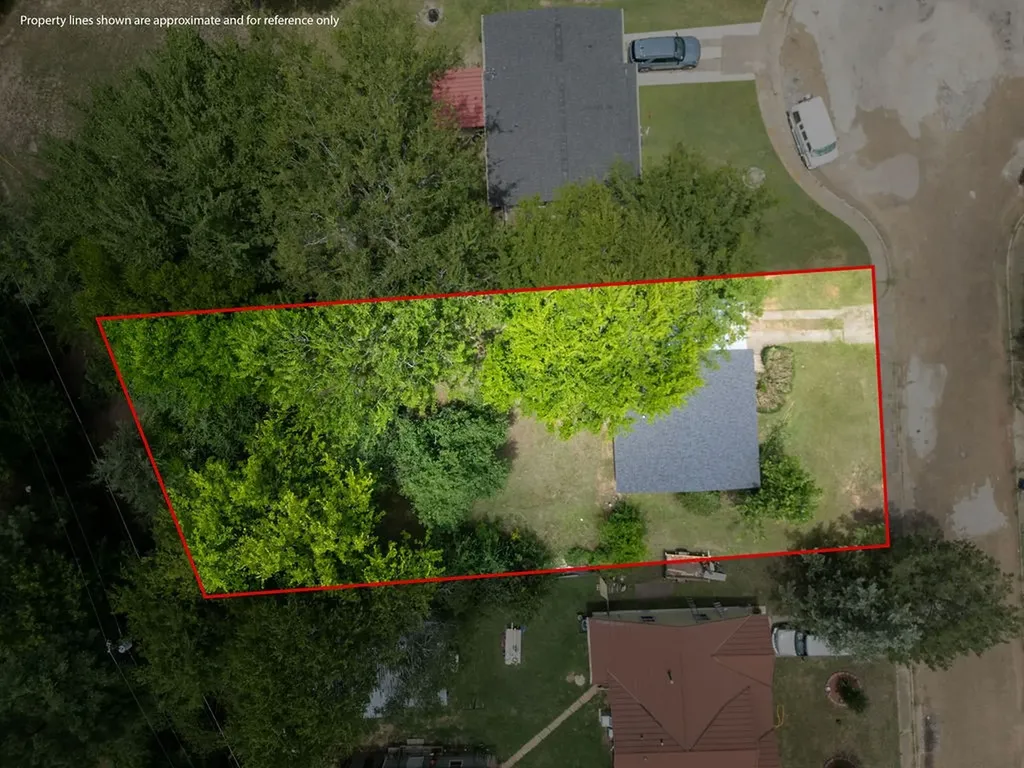327 Randolph Street Lone Star TX 75668
