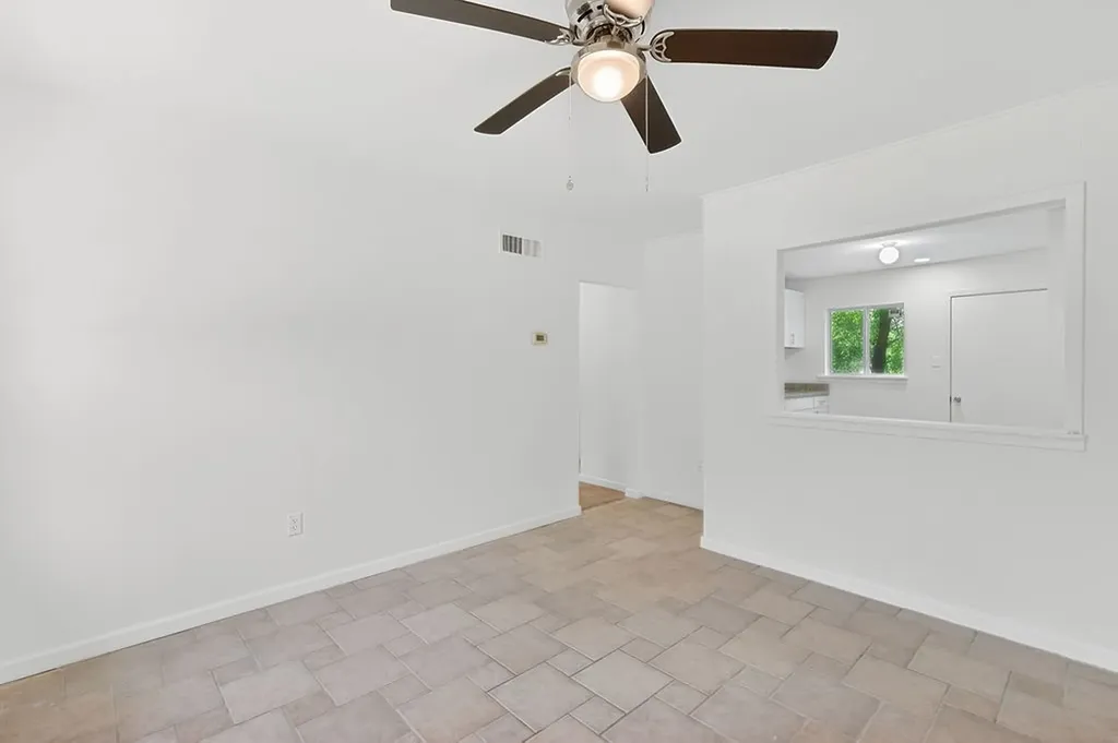 327 Randolph Street Lone Star TX 75668