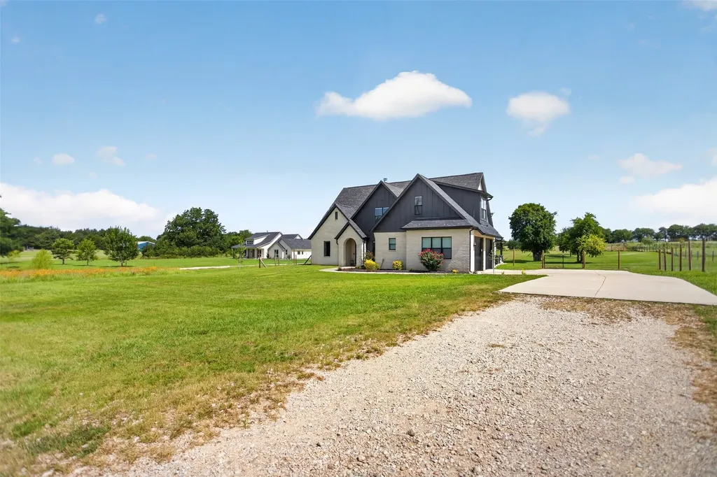 4640 County Road 1040 Celeste TX 75423