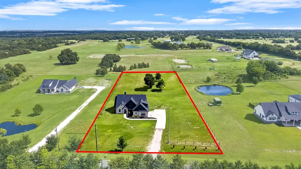 4640 County Road 1040 Celeste TX 75423