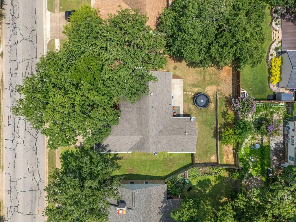 408 Thorn Wood Drive Euless TX 76039