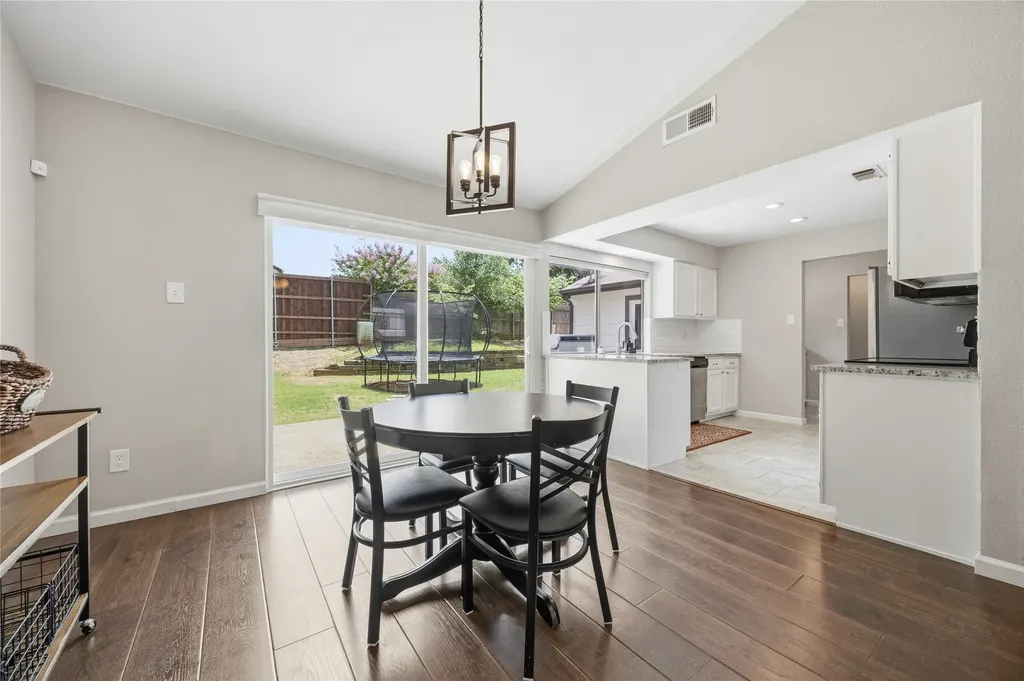 408 Thorn Wood Drive Euless TX 76039