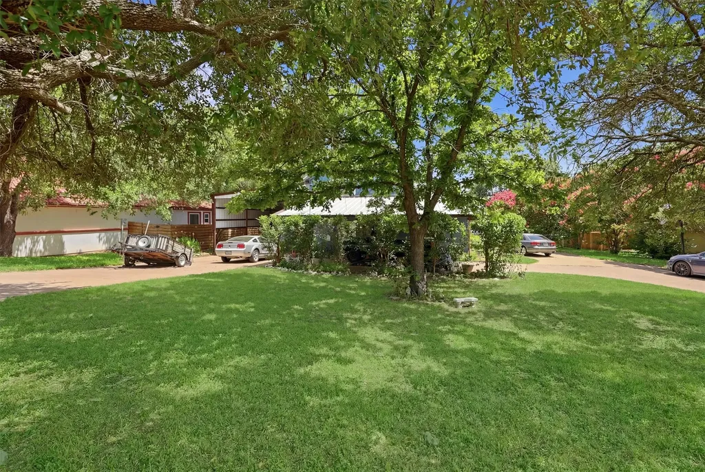 1101 Charles Street Weatherford TX 76086