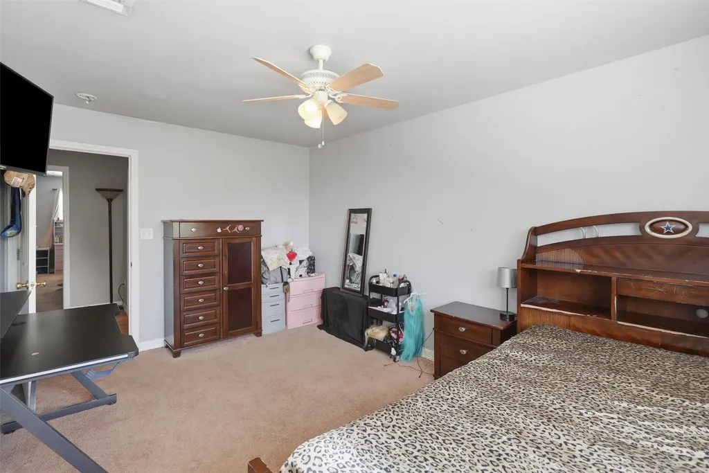 1101 Charles Street Weatherford TX 76086