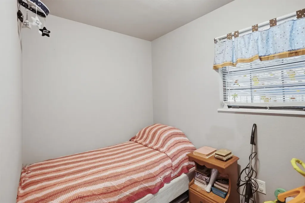 1101 Charles Street Weatherford TX 76086