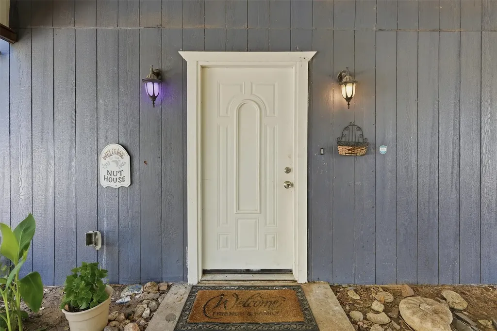 1101 Charles Street Weatherford TX 76086